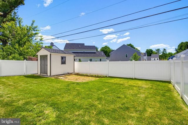 449 W MARION ST, Lititz, PA 17543