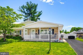 449 W MARION ST, Lititz, PA 17543