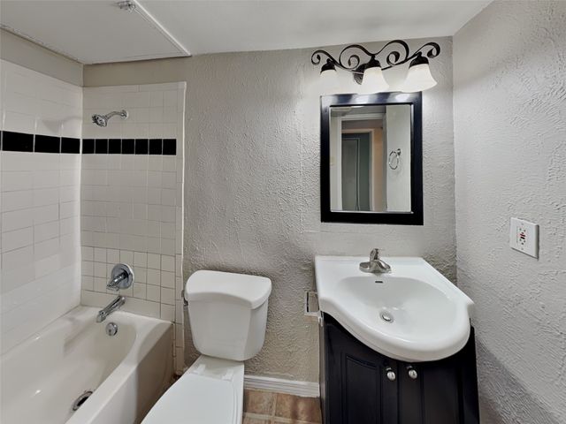 117 Cooper Street, Cedar Hill, TX 75104