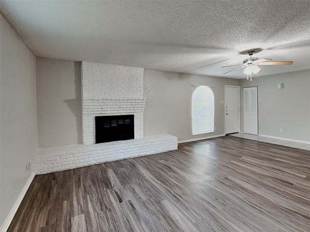 117 Cooper Street, Cedar Hill, TX 75104