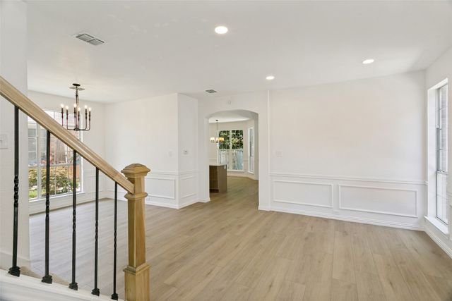 2116 Montclair Lane, Lewisville, TX 75067