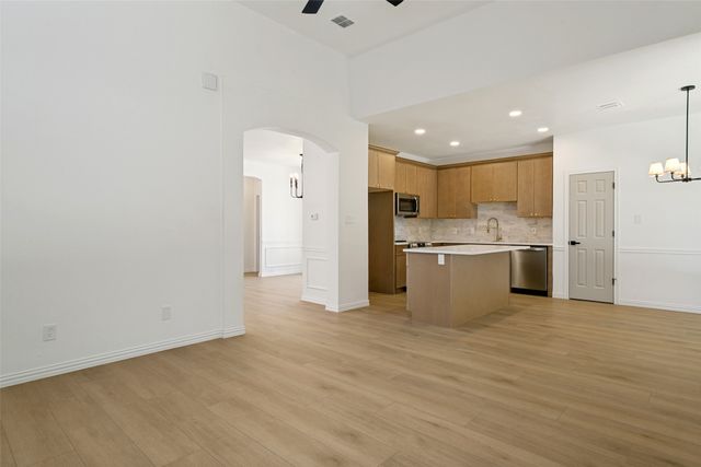 2116 Montclair Lane, Lewisville, TX 75067