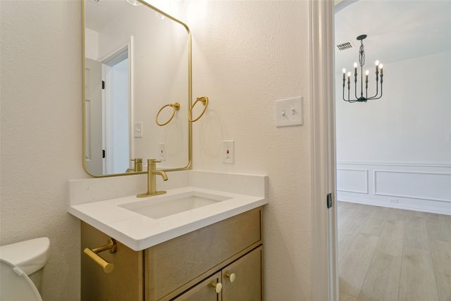 2116 Montclair Lane, Lewisville, TX 75067