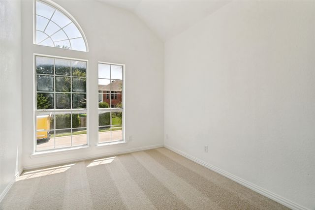 2116 Montclair Lane, Lewisville, TX 75067