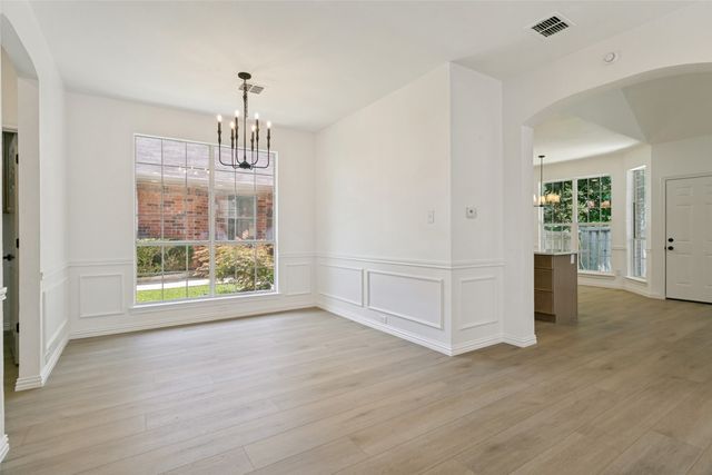 2116 Montclair Lane, Lewisville, TX 75067