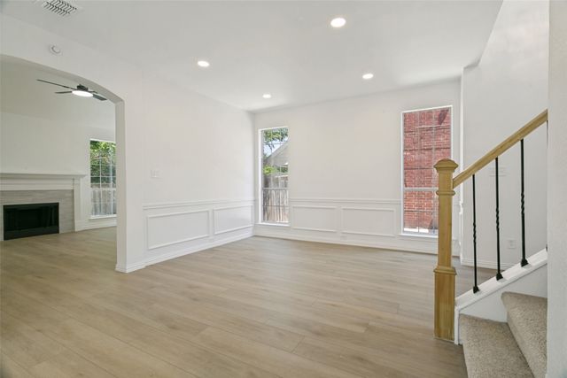 2116 Montclair Lane, Lewisville, TX 75067