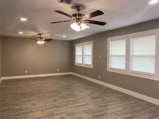 231 Acker Street, Magnolia, TX 77354