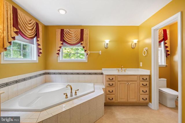 13031 DAHLIA LN, Fredericksburg, VA 22407