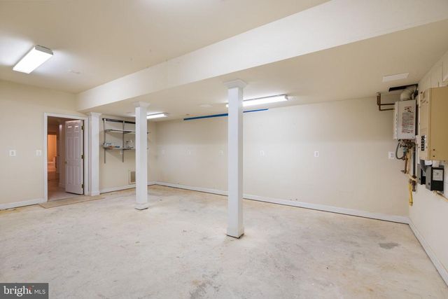 13031 DAHLIA LN, Fredericksburg, VA 22407