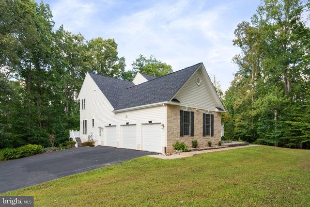 13031 DAHLIA LN, Fredericksburg, VA 22407