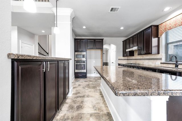 5405 Spear Trail Lane, Rosharon, TX 77583