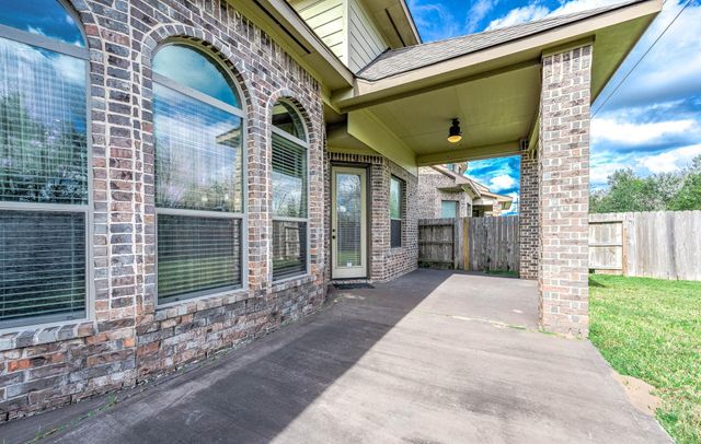 5405 Spear Trail Lane, Rosharon, TX 77583