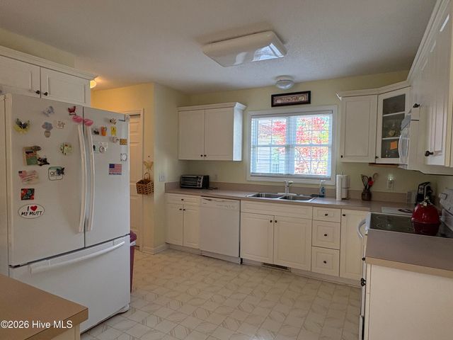 310 Fox Run Road, Pinehurst, NC 28374