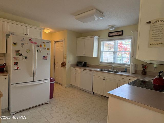 310 Fox Run Road, Pinehurst, NC 28374