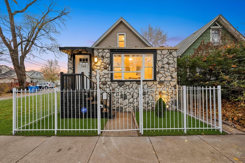 140 W 110th Street, Chicago, IL 60628