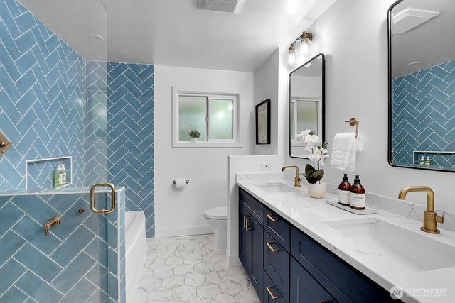 8630 21st Avenue NW, Seattle, WA 98117