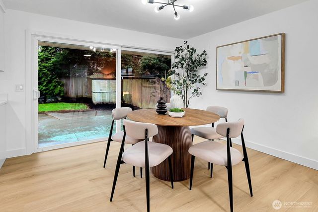 8630 21st Avenue NW, Seattle, WA 98117