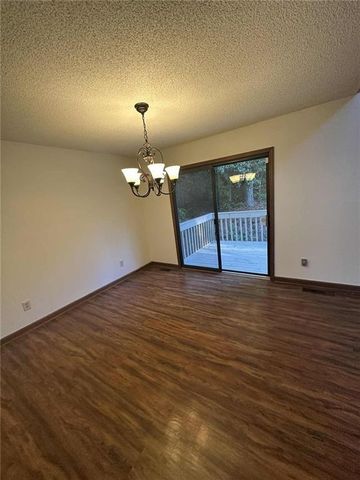 340 Farm Path, Roswell, GA 30075