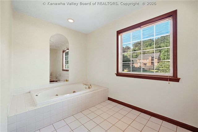 110 Barrington Drive, Scott Depot, WV 25560