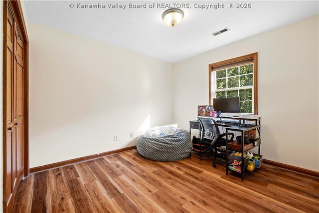 110 Barrington Drive, Scott Depot, WV 25560