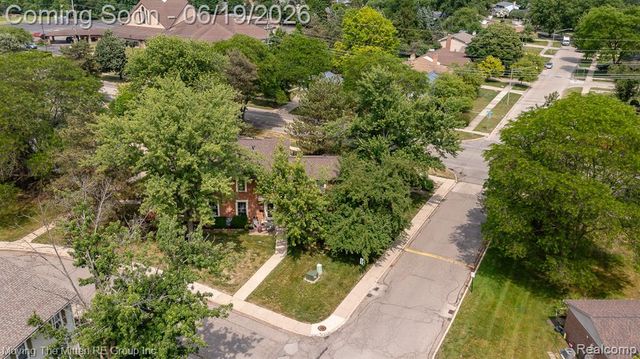 6908 W New Providence Way, Canton, MI 48187