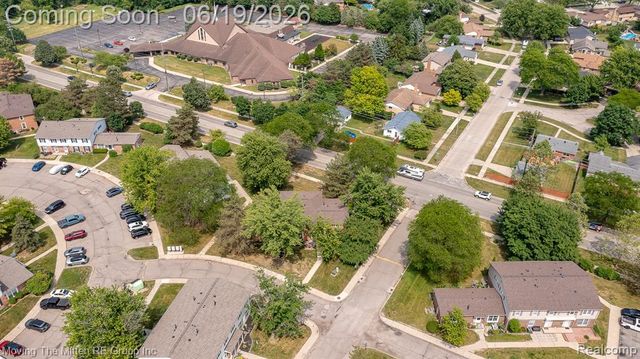 6908 W New Providence Way, Canton, MI 48187