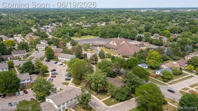 6908 W New Providence Way, Canton, MI 48187