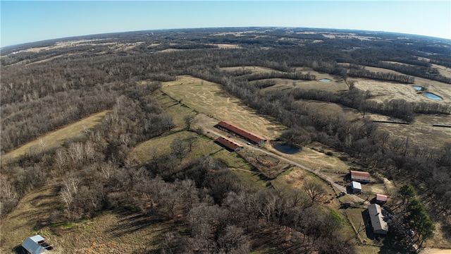 11796 Leonard Road, Gravette, AR 72736