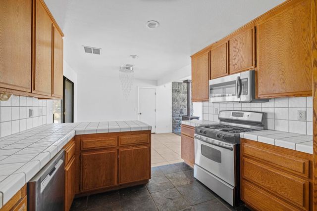 55710 Free Gold Dr Drive, Yucca Valley, CA 92284