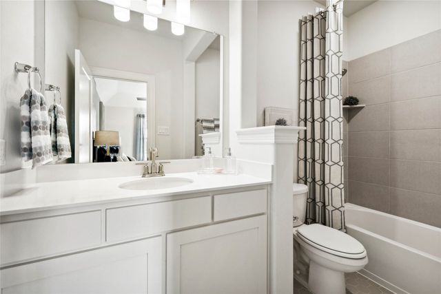 312 Trinity Court, Shady Shores, TX 76208