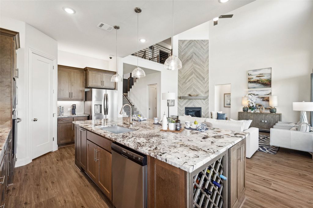 312 Trinity Court, Shady Shores, TX 76208 — photo 2