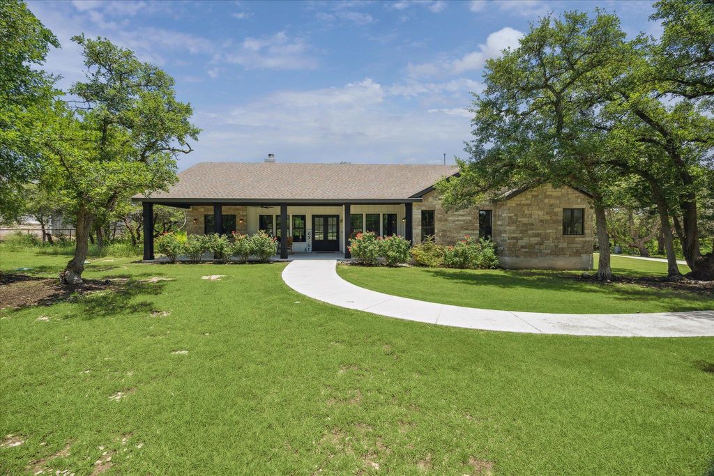 117 Esperanza Petal PASS, Liberty Hill, TX 78642