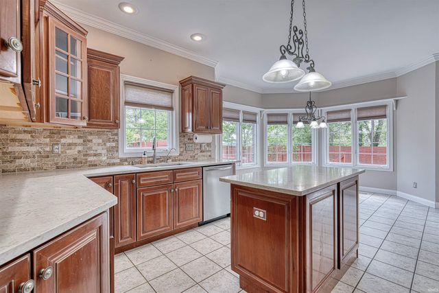 2503 Wheaton Drive, Evansville, IN 47725