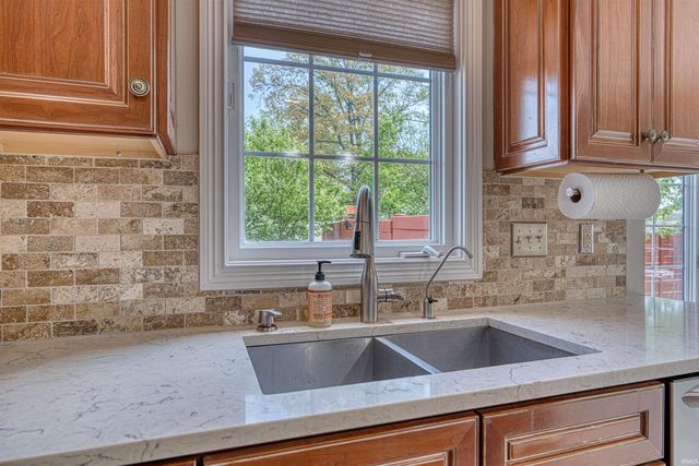 2503 Wheaton Drive, Evansville, IN 47725