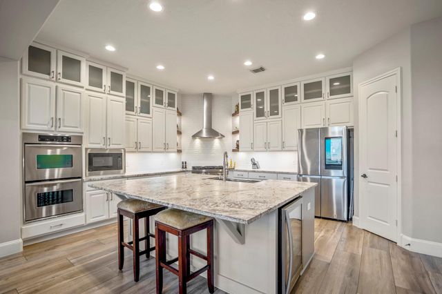 25606 Windy Isle Court, Spring, TX 77389