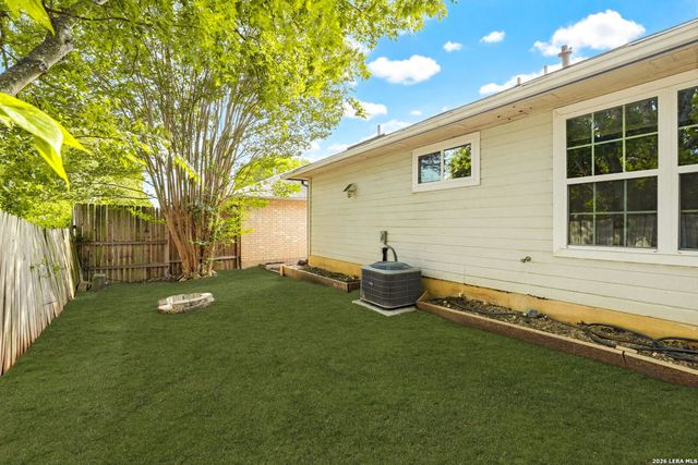 6510 Spanish Earth, San Antonio, TX 78233