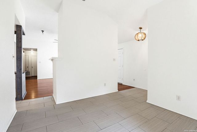 6510 Spanish Earth, San Antonio, TX 78233