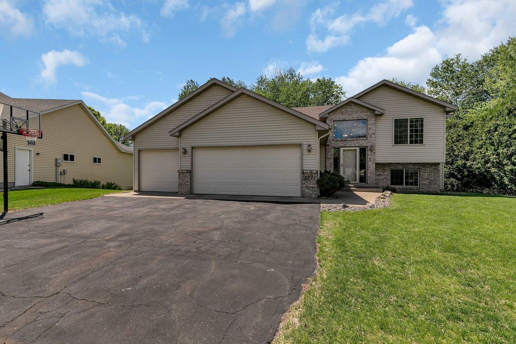 2821 15th Avenue S, Saint Cloud, MN 56301