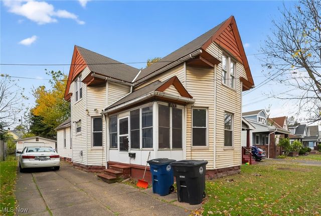 3722 E 52, Cleveland, OH 44105
