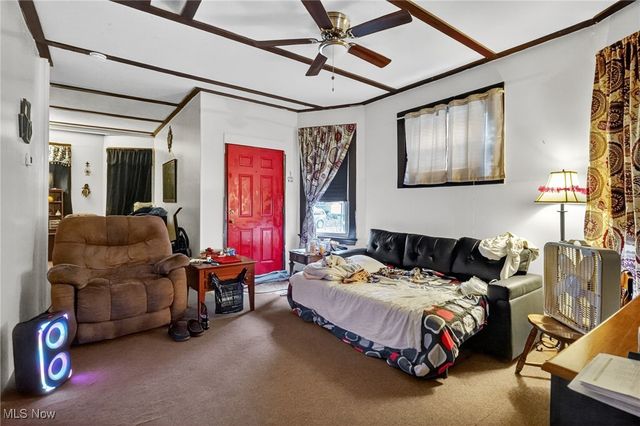 3722 E 52, Cleveland, OH 44105