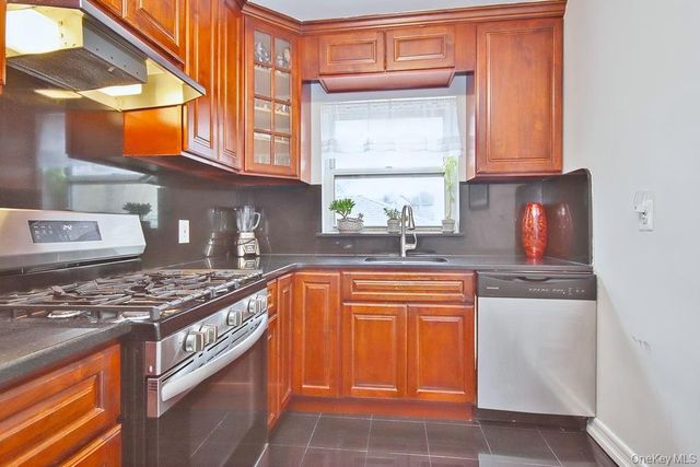 485 WEBSTER Avenue A3, New Rochelle, NY 10801