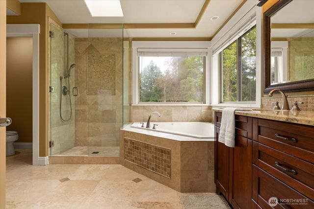 19415 100th Avenue NE, Bothell, WA 98011
