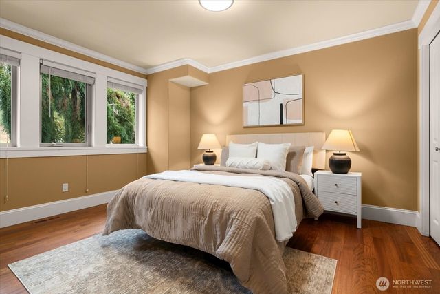 19415 100th Avenue NE, Bothell, WA 98011