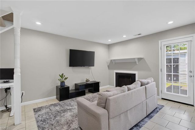 1513 Benton CT, Virginia Beach, VA 23453