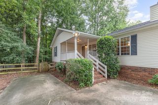 10624 Knox Avenue, Matthews, NC 28105