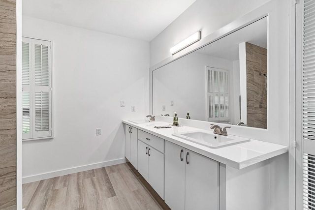 10158 SE ACORN Way, Jupiter, FL 33469