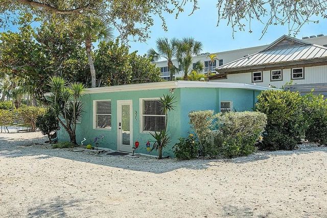 2630 N BEACH ROAD, Englewood, FL 34223