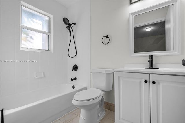 2815 SW 39th Ave 2817, Miami, FL 33134