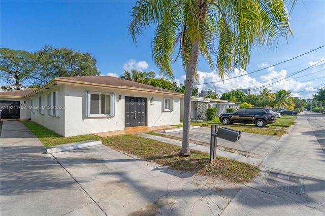 2815 SW 39th Ave 2817, Miami, FL 33134