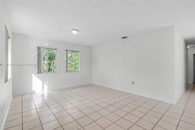 2815 SW 39th Ave 2817, Miami, FL 33134